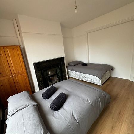 Very Nice Triple Room At 2 Iveragh Rd-5 Dublin Extérieur photo